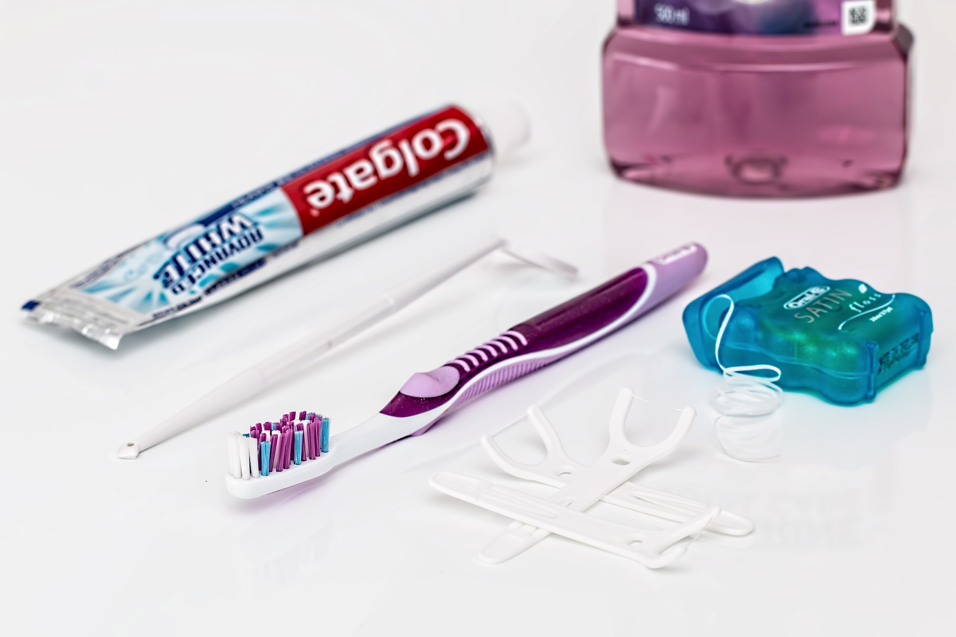 dental care tools - benefits of flossing