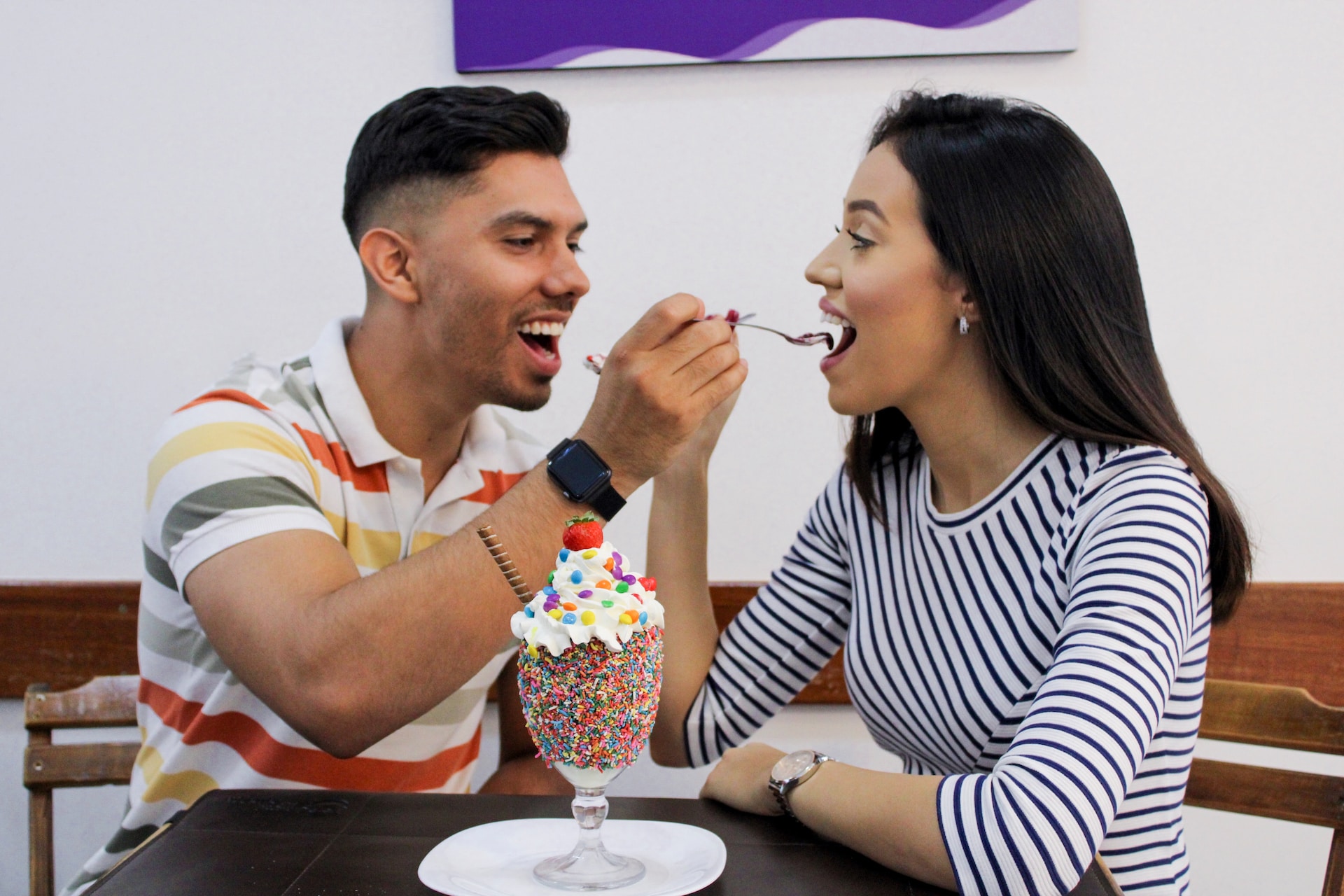 two people eating ice cream together -how to treat cold sensitive teeth